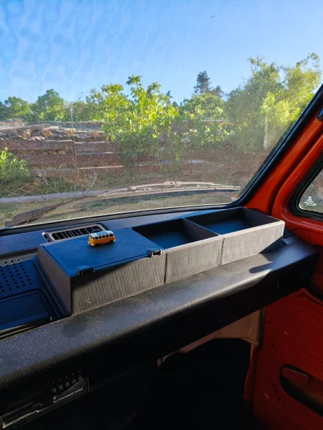 Khay Đựng Đồ Táp-lô Đa Năng Cho Xe Transporter T3 (Mô-đun) - Image 1
