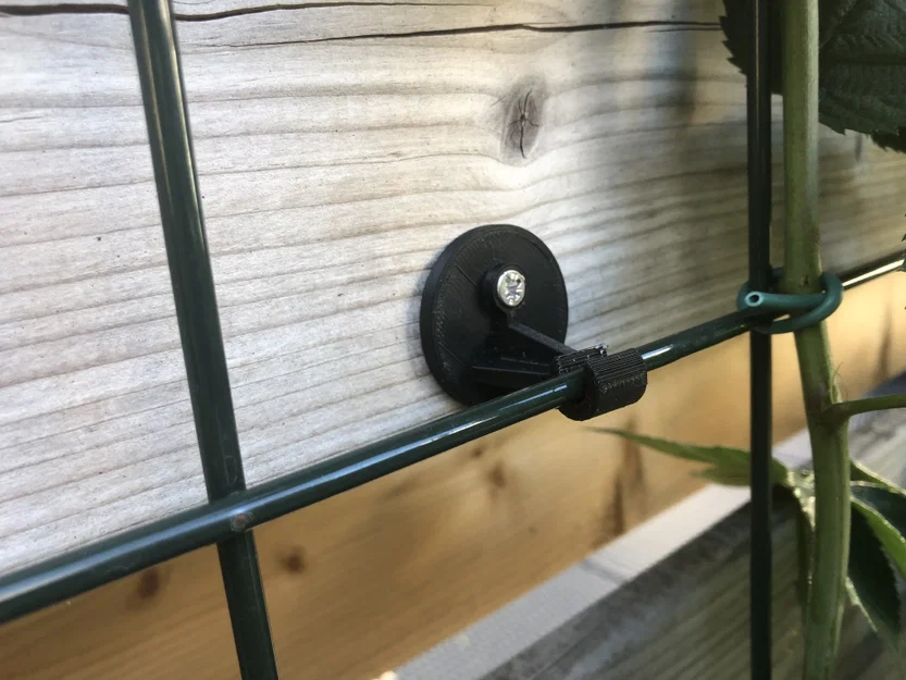 Kẹp gắn giàn leo (Trellis mounting clip) - Image 1