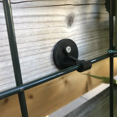 Kẹp gắn giàn leo (Trellis mounting clip)