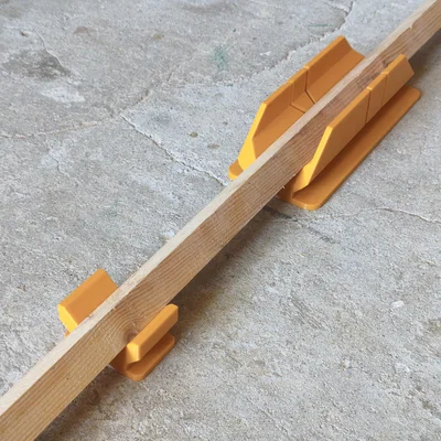 Hộp dẫn hướng cắt gỗ Miter Saw Box đế chữ V - Phụ kiện DIY 3D