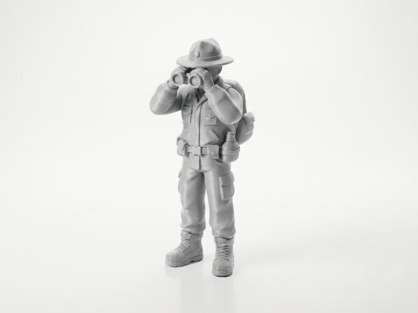 Mô hình 3D Nhân vật Nhà thám hiểm Explorer - Image 1