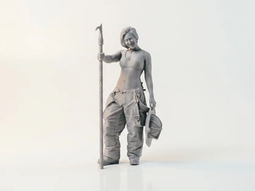 Mô hình 3D tượng Lính cứu hỏa anh hùng - Image 2