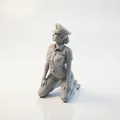 Mô hình sĩ quan cảnh sát quỳ gối 3D in ấn được - Thumbnail 4