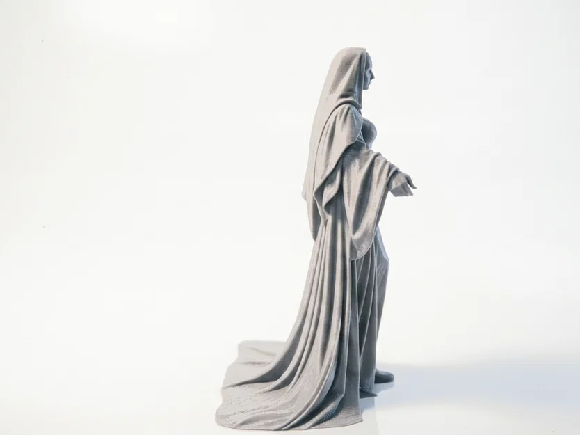 Mô hình in 3D tượng Mother Superior với áo choàng trùm đầu - Image 3