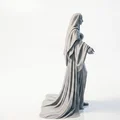 Mô hình in 3D tượng Mother Superior với áo choàng trùm đầu - Thumbnail 3