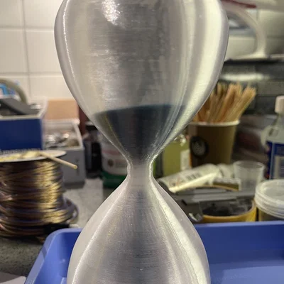 Đồng hồ cát hoạt động được (Working Hourglass)