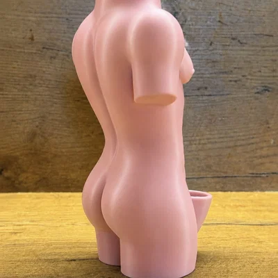 The Prickly Gentleman Planter – Chậu Xương Rồng Torso In 3D Độc Đáo