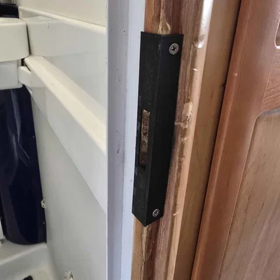 Miếng chốt cửa (Striker Plate) thay thế cho xe cắm trại Hymer B544