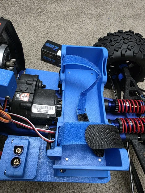 Khay Pin 4S Gắn Trung Tâm Cho Traxxas Revo 3.3 (Ceb 10 Revo) - Image 1
