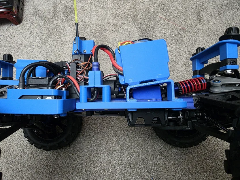 Khay Pin 4S Gắn Trung Tâm Cho Traxxas Revo 3.3 (Ceb 10 Revo) - Image 4