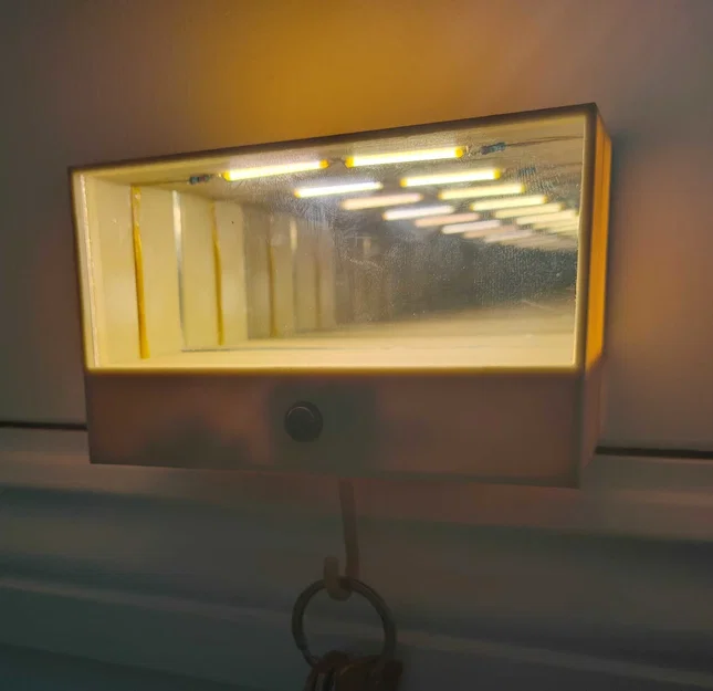 Móc treo chìa khóa gương vô cực (Infinity Mirror Keyholder) - Image 3