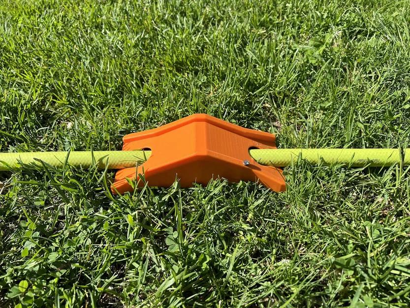Đường Dẫn Ngắt Nước Cho Máy Tưới Cây Tự Hành (Có Lỗ Ghim Cố Định) - Image 1