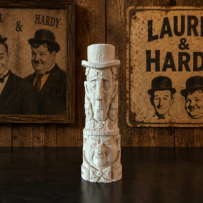 Tượng Totem Bộ Lạc Laurel & Hardy