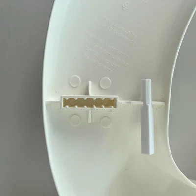 Chốt khóa cố định bệ ngồi toilet cho trẻ em