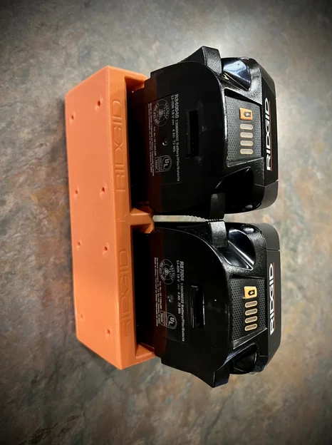 Giá đỡ đôi cho pin RIDGID 18V có độ vát - Image 2