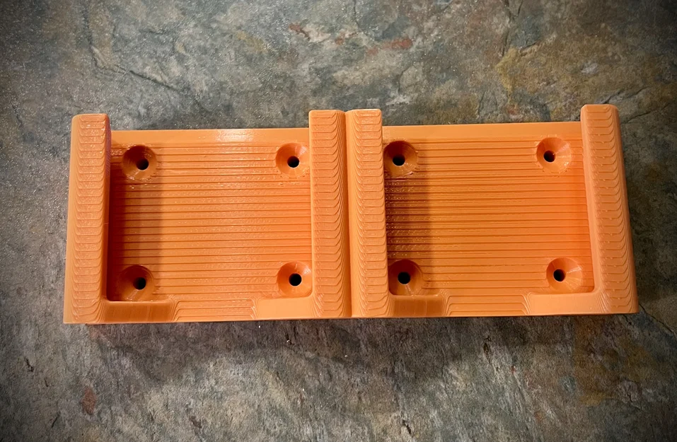 Giá đỡ đôi cho pin RIDGID 18V có độ vát - Image 3