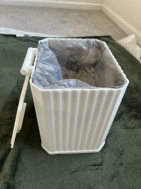 Eco-Bin: Thùng rác thông minh tái sử dụng túi ni lông - Image 2