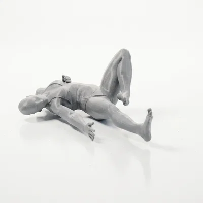Mô hình tượng nữ võ sĩ tung cú đá bay (Flying Kick) - File in 3D