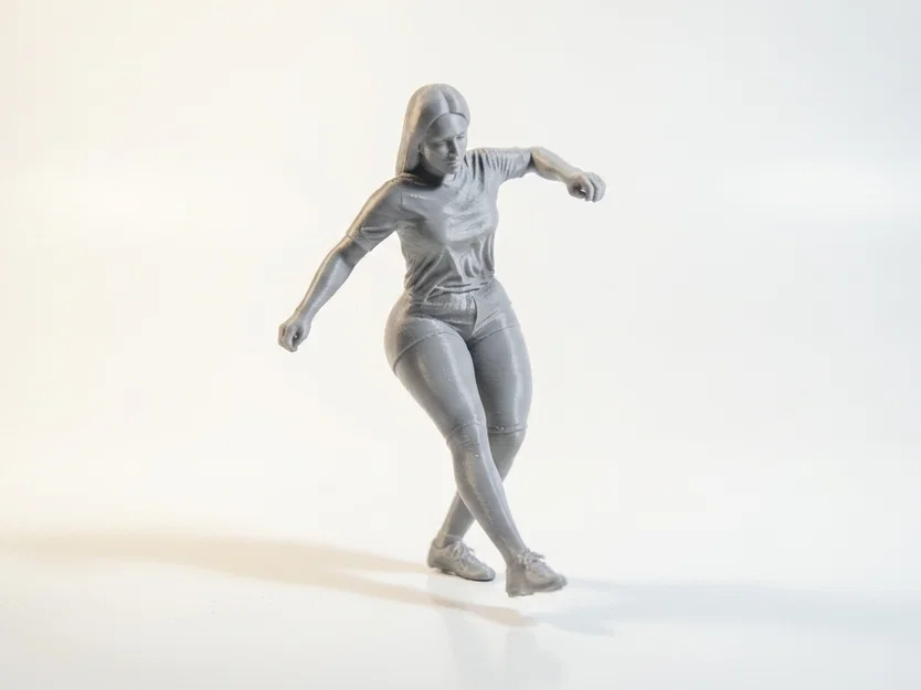 Mô hình 3D nữ vận động viên bóng đá đầy năng động - Image 2