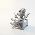Mô hình 3D cô gái đọc sách - Tượng nhân vật nữ để bàn - Thumbnail 4