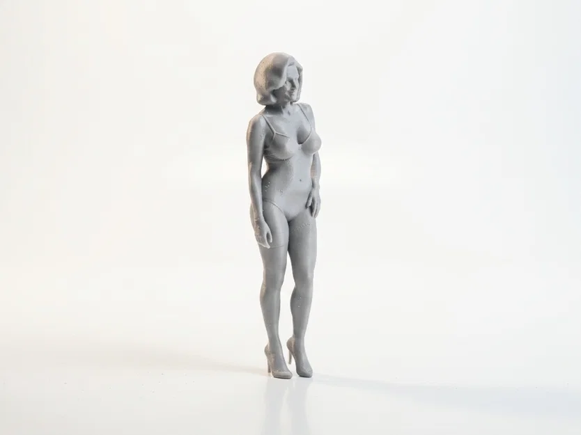 Mô hình tượng Granny Bikini Female Figure - File in 3D - Image 2