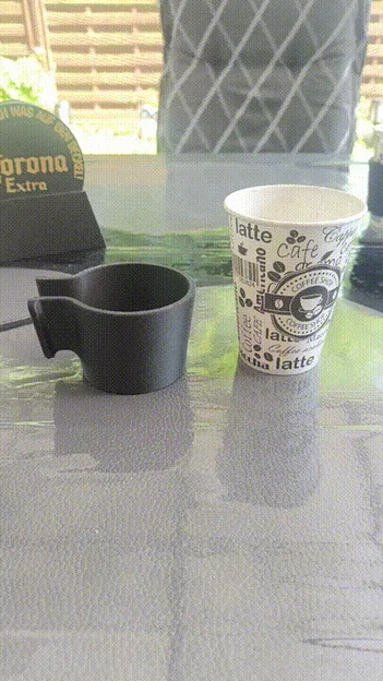 Giá đỡ ly EasyCup tiện lợi - Image 1