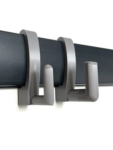 Bộ sưu tập móc treo đủ kích thước cho thanh ray Rubbermaid FastTrack - Image 2