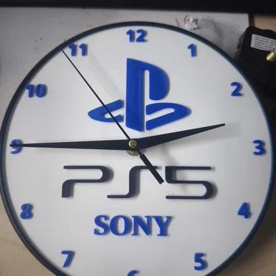 Đồng hồ treo tường PS5: Mẫu in 3D trang trí góc Gaming cực chất