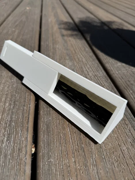 Hộp Đựng Mô Hình Triangle Box Cho One Wish Willow - Phụ Kiện Phim Kinh Dị - Image 1