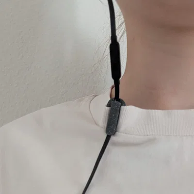 Kẹp cài áo 3D tiện lợi dành cho tai nghe dây dẹt JBL