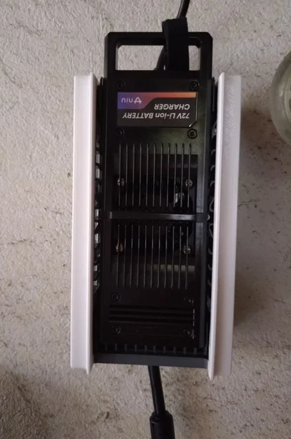 Khay gắn tường cho bộ sạc xe NIU NQiX Series V1.0 - Image 6