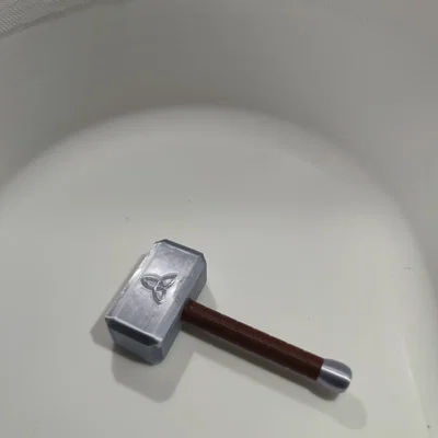 Nam châm hình búa Thor Mjolnir nhỏ gọn