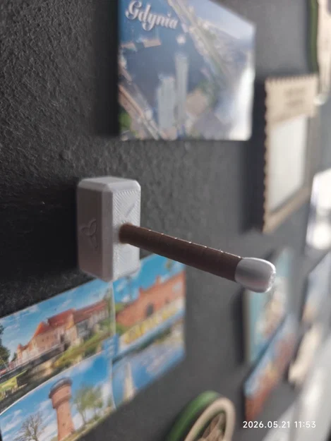 Nam châm hình búa Thor Mjolnir nhỏ gọn - Image 4