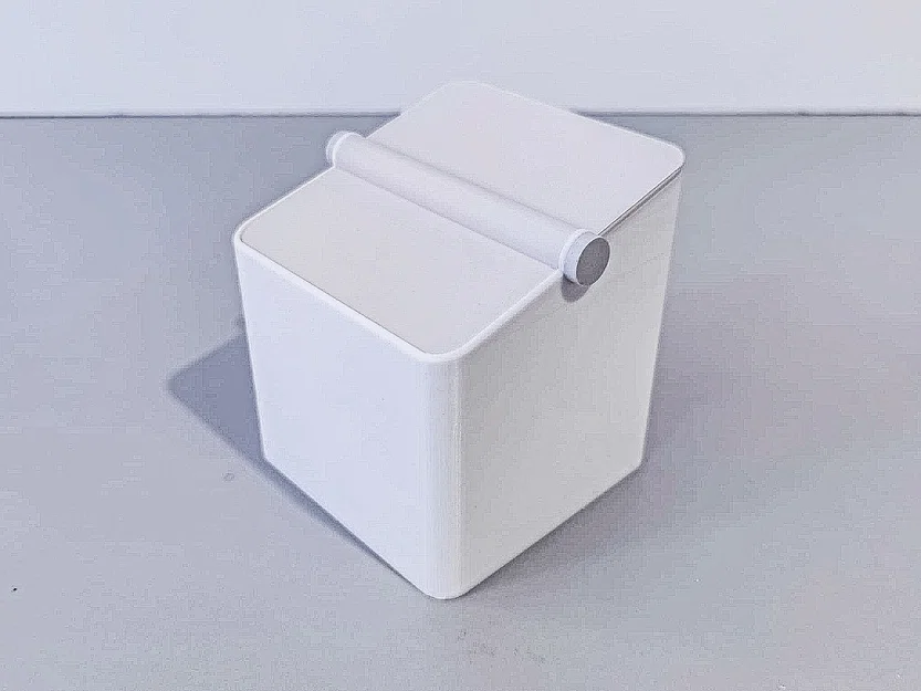 Thùng rác để bàn mini 3D: Giải pháp gọn gàng cho góc làm việc của bạn - Image 1