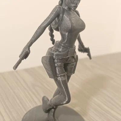Lara Croft phiên bản cổ điển (thập niên 90)