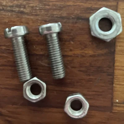 Kẹp giữ máng xối 80mm