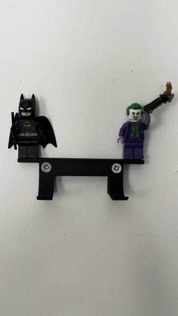 Giá treo tường cho LEGO Batmobil (76224) kèm chỗ để Minifigure - Image 2