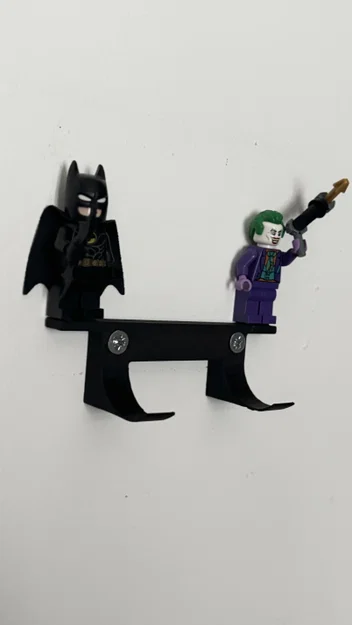 Giá treo tường cho LEGO Batmobil (76224) kèm chỗ để Minifigure - Image 3