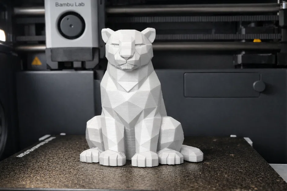 Mô hình báo đen Low Poly ấn tượng để bàn trang trí - Image 1
