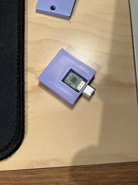 Khay chuyển đổi USB-C cho receiver chuột Keychron trên máy Framework - Image 1