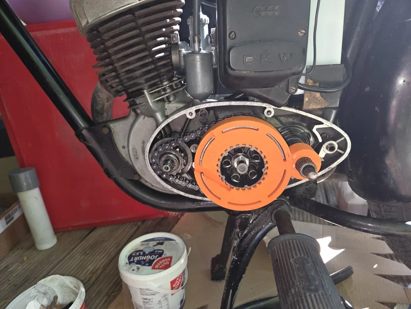 Dụng cụ giữ bộ ly hợp cho DKW RT-125 / MZ RT-125 - Image 2
