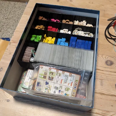 Khay đựng linh kiện và thẻ bài thông minh cho board game Allertau