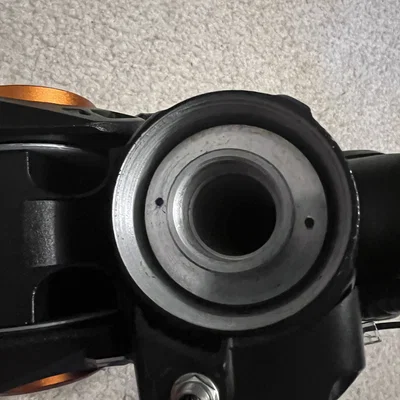 Dụng cụ tháo vòng đệm trục RA cho ngàm Celestron AVX