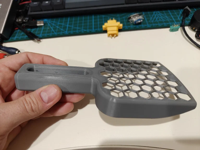 Xẻng hốt phân mèo thiết kế lưới lục giác in 3D tiện lợi - Image 3