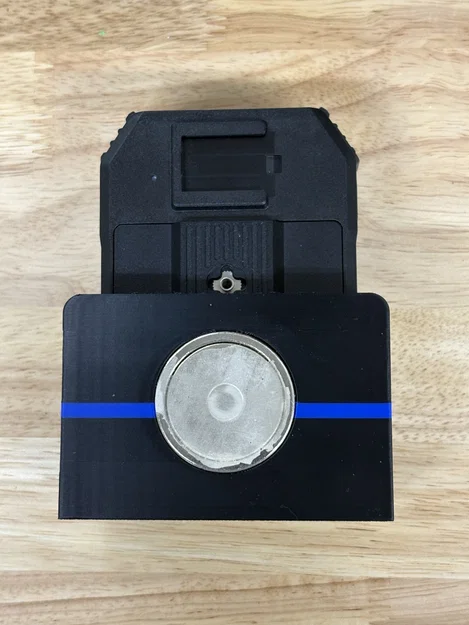 Đế Gắn Xe Hơi Cho Camera LensLock Eagle 13 | Giá Đỡ BWC Cảnh Sát | Tùy Chọn Nam Châm - Image 2