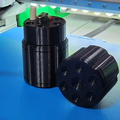 Hộp đựng thuốc lá và Joint kiểu Cylinder cho bật lửa Bic Mini J5
