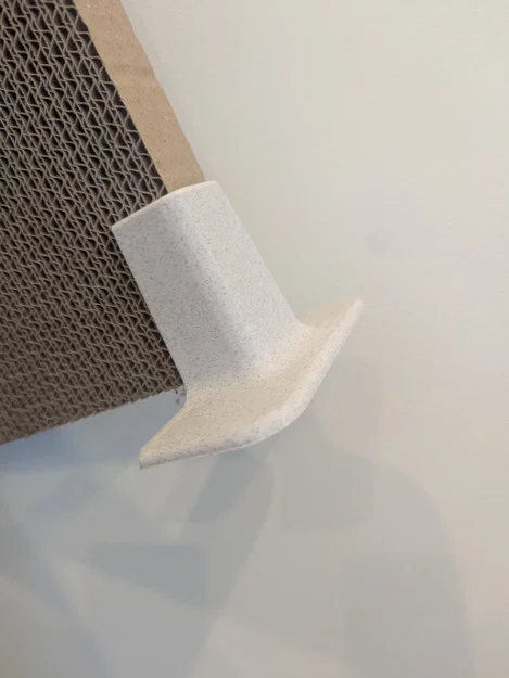 Chân đế 3D dựng bảng cào móng cho mèo từ bìa carton - Image 1