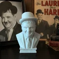 Tượng bán thân Oliver Hardy - Thumbnail 1