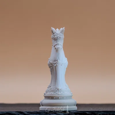 Quân Mã (Knight) thuộc bộ cờ The Aureate Ivory Empire