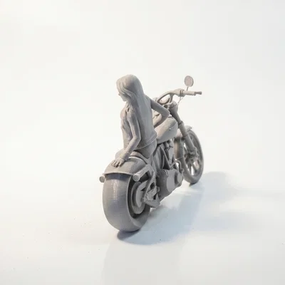 Mô hình Biker Lady lái mô tô - Tượng nhân vật nữ in 3D